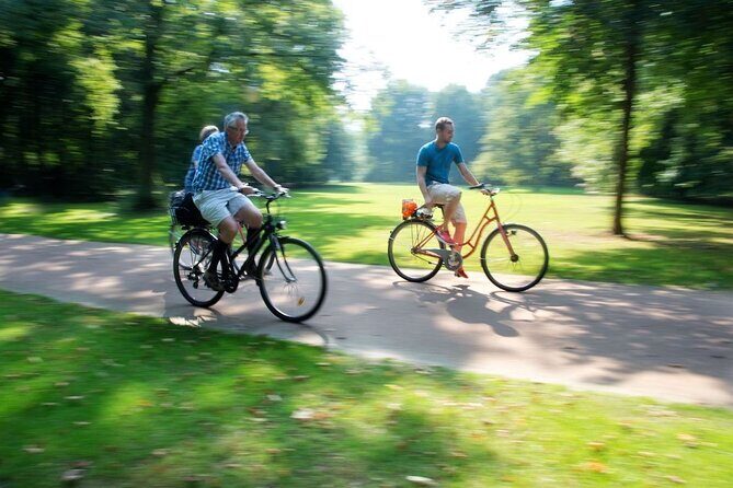 3-Hour Bike Tour of Tiergarten and Berlin's Hidden Places - Pedaling Through Berlin’s Quiet Green Spine (Tiergarten)