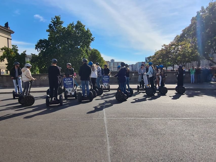 3h-Berlin: Private Sightseeing Segway Tour - Riding under Brandenburg Gate and around Museum Island