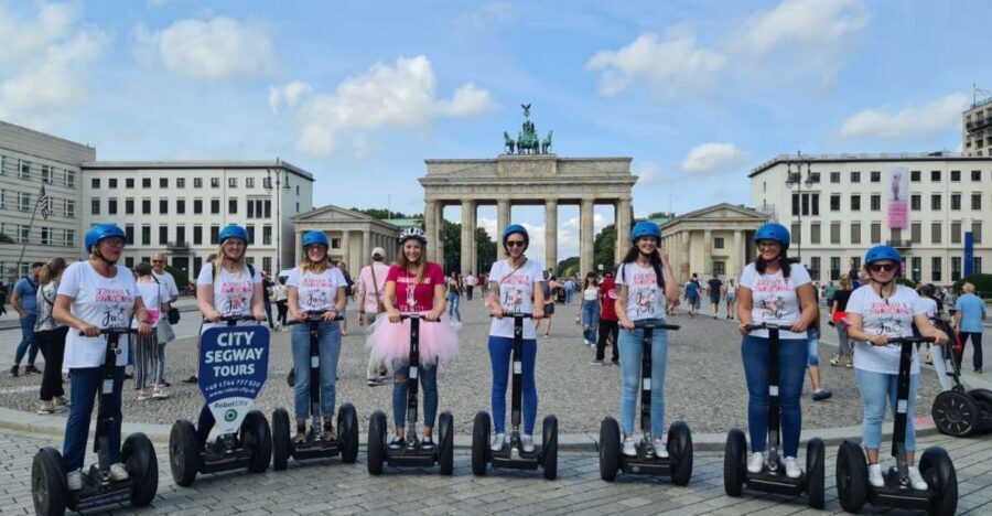 3h-Berlin: Private Sightseeing Segway Tour - Meeting your guide: practice time and private-group pace