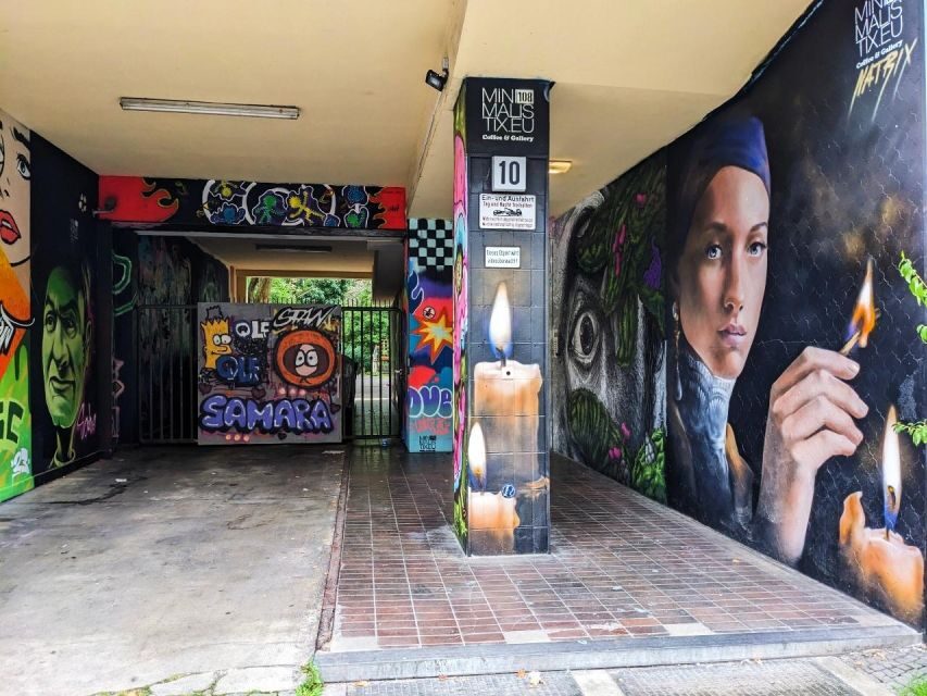Alternative Berlin / Street art tour - Private group - Kiez time, local food, and after-dark tips