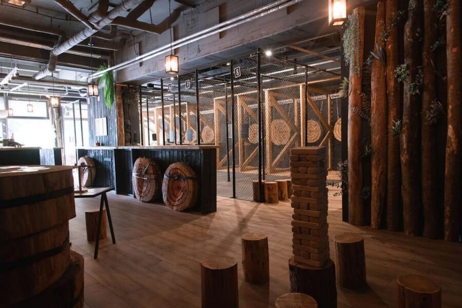AXE THROWING EXPERIENCE IN BERLIN - Price, Time, and Value: Is $28 a Good Deal?