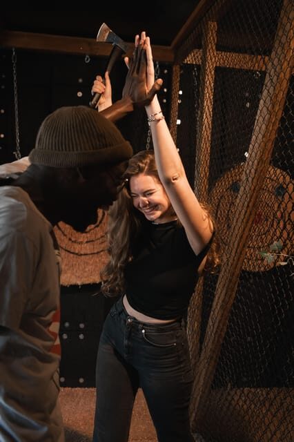AXE THROWING EXPERIENCE IN BERLIN - Should You Book It?