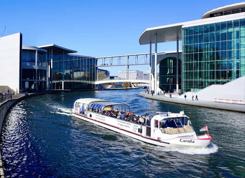 Berlin: 1-Hour Boat Tour with Bilingual Live Guide - Why a one-hour Spree cruise beats trying to do it all on foot