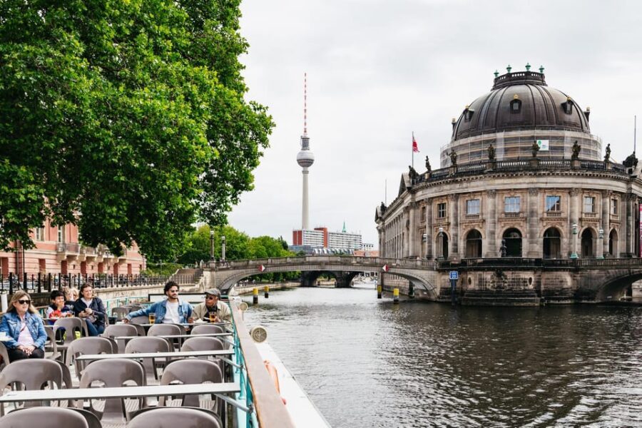 Berlin: 1-Hour City Sightseeing Cruise - Key things to know before you go