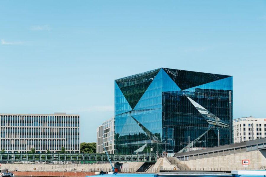 Berlin: 1-Hour City Tour by Boat with Guaranteed Seating - Key things to know before you go