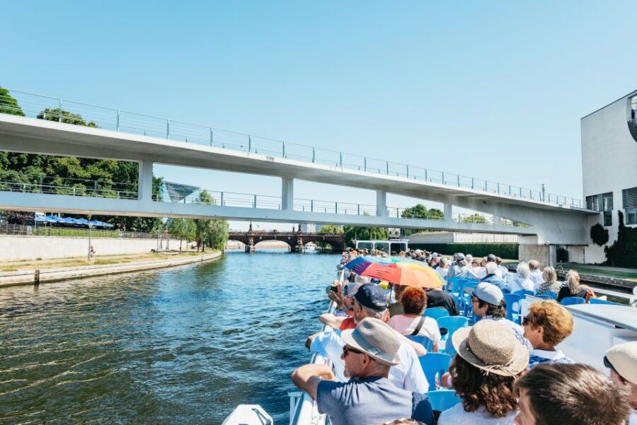 Berlin: 1-Hour City Tour by Boat with Guaranteed Seating - Is $25 for a 1-Hour Boat Tour a Good Value?