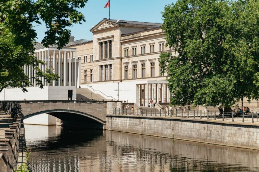 Berlin: 1-Hour City Tour by Boat with Guaranteed Seating - Should You Book This Berlin Boat Tour?