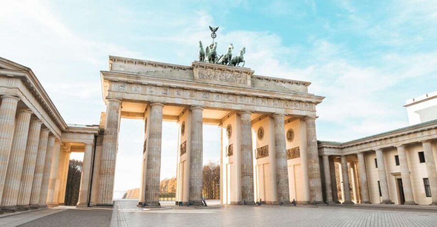 Berlin: 1-Hour Guided Tour of the Historic Center - A 60-Minute Sprint Down Unter den Linden