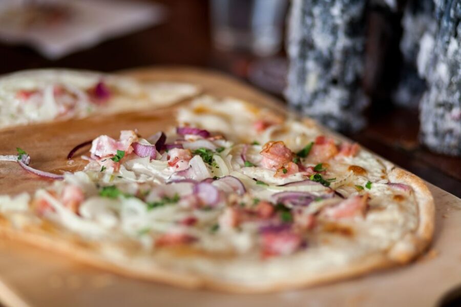 Berlin: 3-Hour Secret Food Tour - Meeting at Friedrichsbrücke: easy start, no hassle