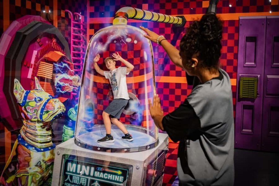 Berlin: 3D TrickArt Museum - Tickets - Staff help, comfort, and why this place works even on a busy Berlin day