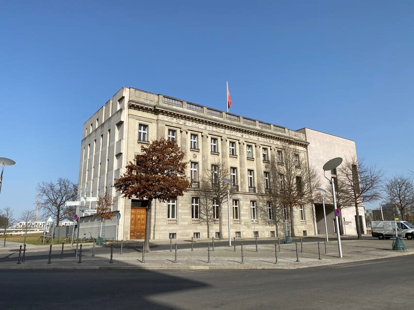 Berlin Battlefield Tour - Operation Berlin 1945 - Then & Now photos, maps, and the sound of artillery (in words)