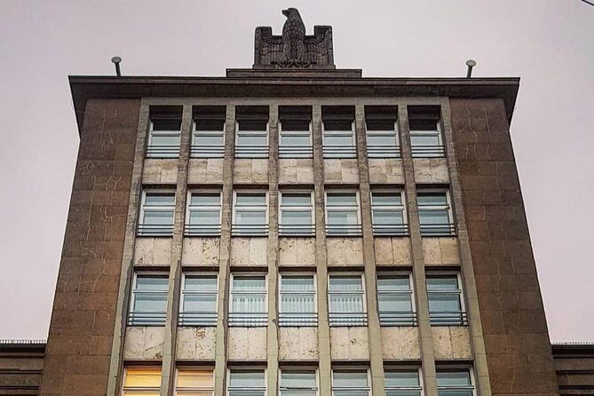 Berlin Beers & Battlefields Tour: War History and German Beer - Starting in Mitte and Walking Through WWII Berlin
