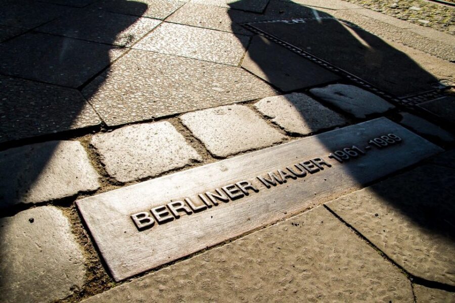 Berlin: Berlin Wall Tour Berlin East West - Key Highlights Worth Your Time