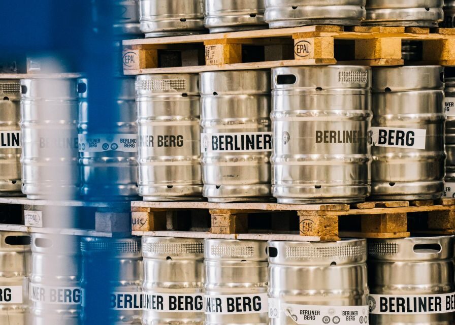 Berlin: Berliner Berg Brewery Tour with Beer Tasting - The 45-minute brewery walkthrough: malt, hops, and production steps you can actually picture