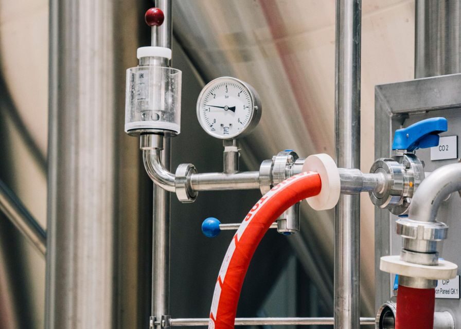Berlin: Berliner Berg Brewery Tour with Beer Tasting - The price makes sense: $19 for a guided brewery tour plus five beers