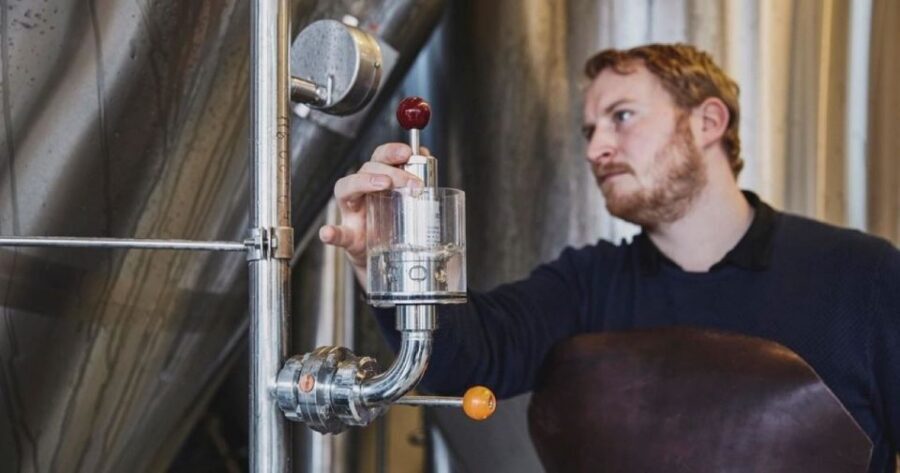 Berlin: BRLO BRWHOUSE Tour and Craft Beer Tasting - Behind-the-scenes brewing: what you learn beyond taste
