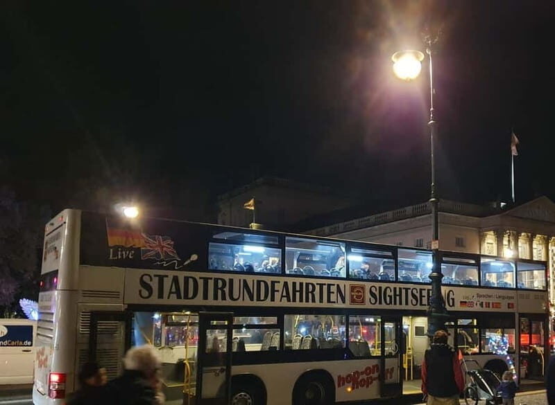 Berlin: Bus Tour by Night with Live Commentary - Brandenburg Gate at Night: The Big Finish Moment