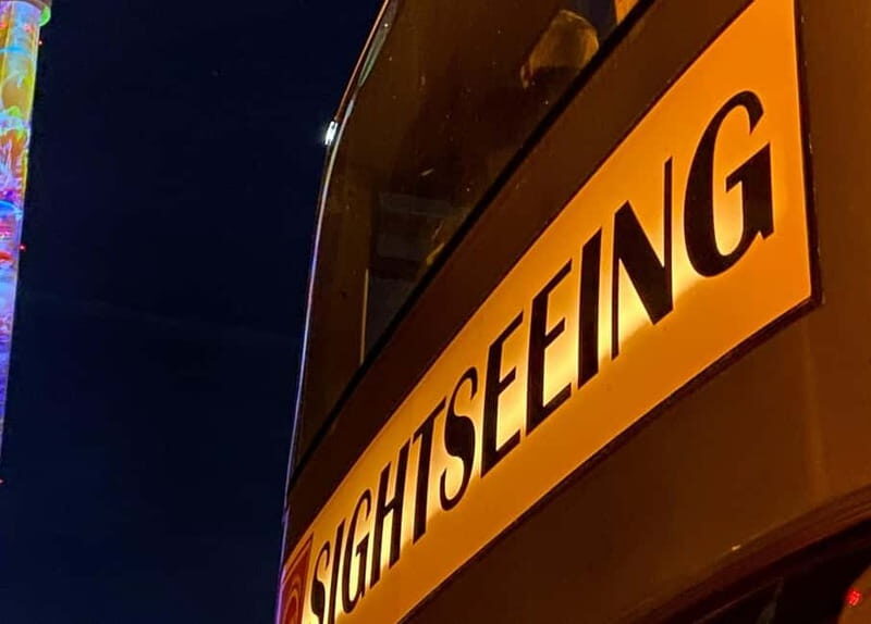 Berlin: Bus Tour by Night with Live Commentary - Hauptbahnhof, Schloss Bellevue, and Siegessäule: More Than One Famous Landmark