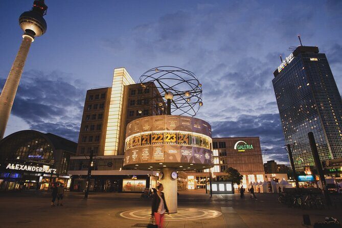 Berlin by Night Private Tour - All Must-See Sites Magically Lit Up at Night - A 3-hour Berlin night walk that saves you from planning stress