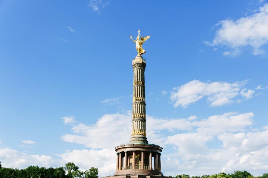 Berlin City Bike Tour with Beer Garden Stop - How the 330-minute pace really feels (and who it suits)