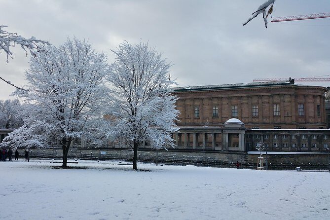 Berlin City Center: The Most Famous Sites (private 3 hours Walking tour) - A Stop-by-Stop Walk Through Berlin’s “Famous For a Reason” Sites