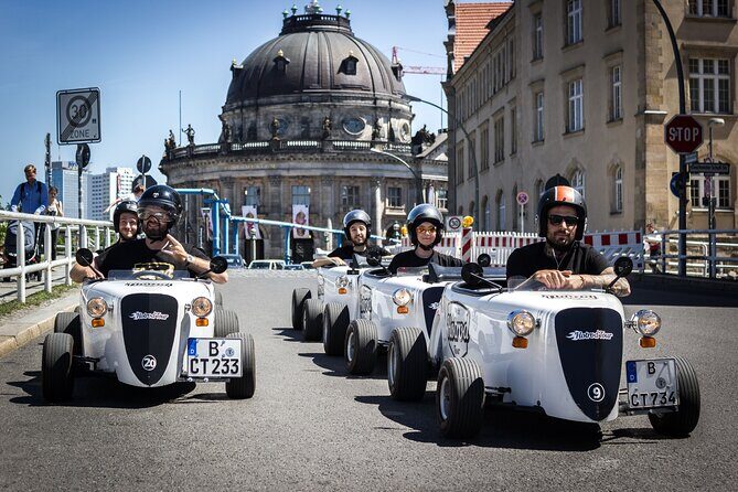 Berlin City Tour in a Mini Hotrod - Safety in Berlin Traffic: Formation, Lights, and Stress Control