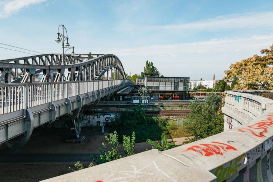 Berlin: Cold War Era History Guided Bike Tour - Cold War History That You Can Actually Ride Past