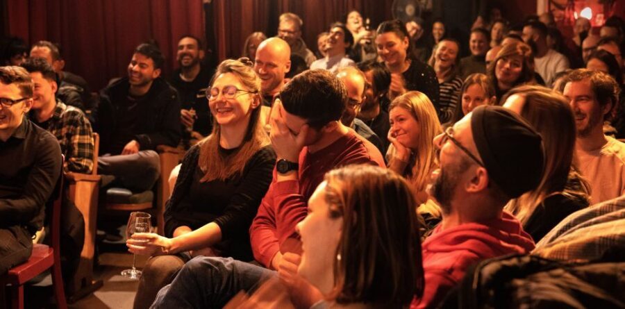 Berlin: Culture Shock Comedy Show - The show format: how a typical 1.5–2 hour night runs