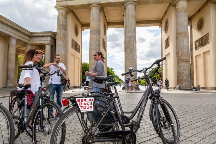 Berlin: E-Bike Tour of the Berlin Wall and Mitte Highlights - Ending in the Modern Center: TV Tower, Marien Church, Alexanderplatz, and the World Clock