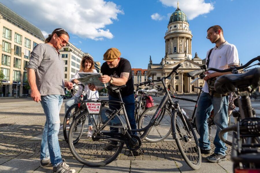 Berlin: E-Bike Tour of the Berlin Wall and Mitte Highlights - Starting at Bornholmer Str. 75: The Crossing That Changed Everything