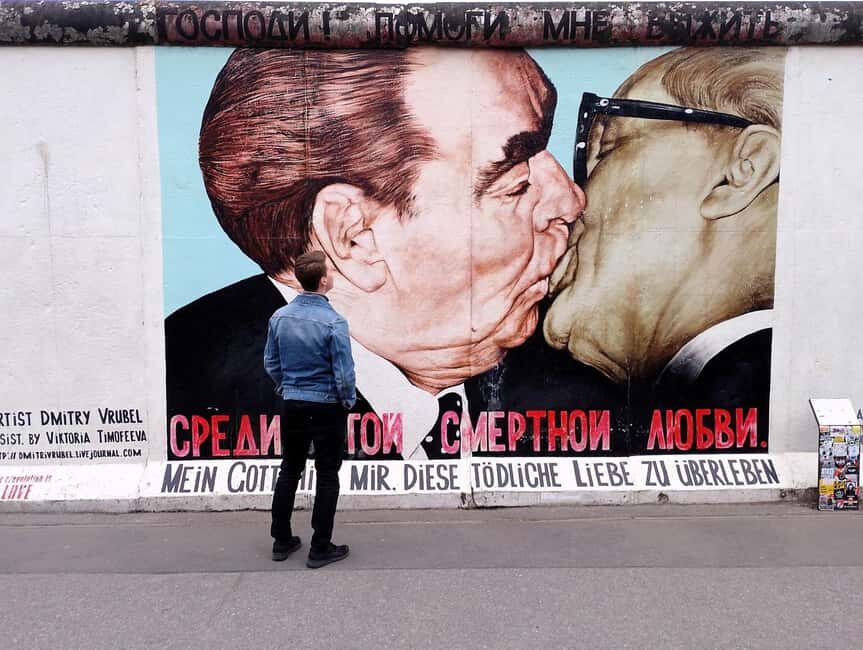 Berlin: East and West Wall Tour by Bike with a Guide - Price and value: what you get for about $33