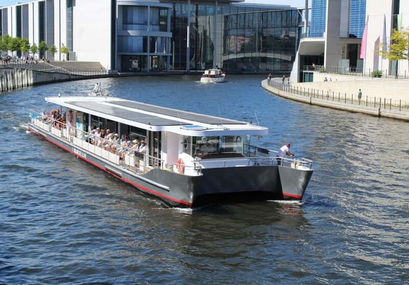 Berlin: East Side Gallery Spree Cruise in a Solar Catamaran - Boarding at Jannowitzbrücke: easy to find, leave on time