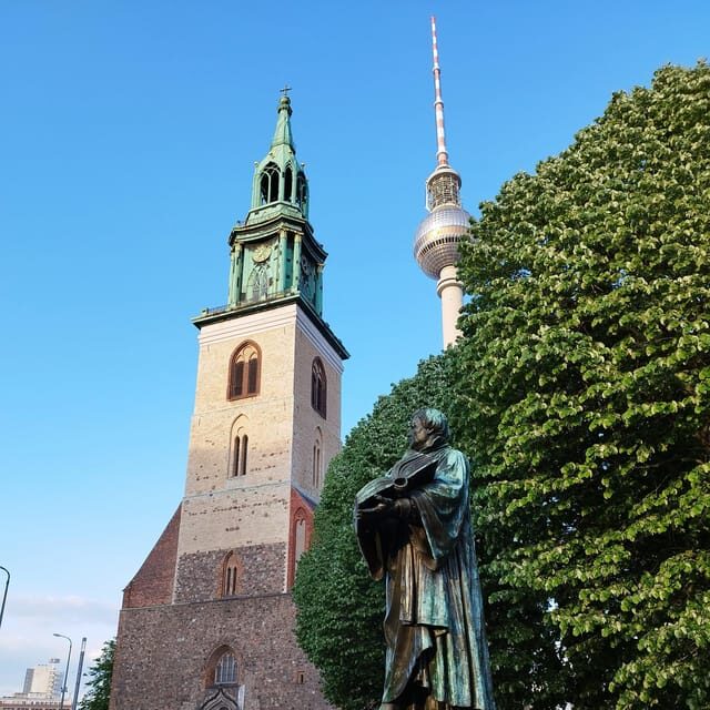 Berlin (E)Bike Tour Historical Highlights in Small groups - Guides, Photo Stops, and What You’ll Remember