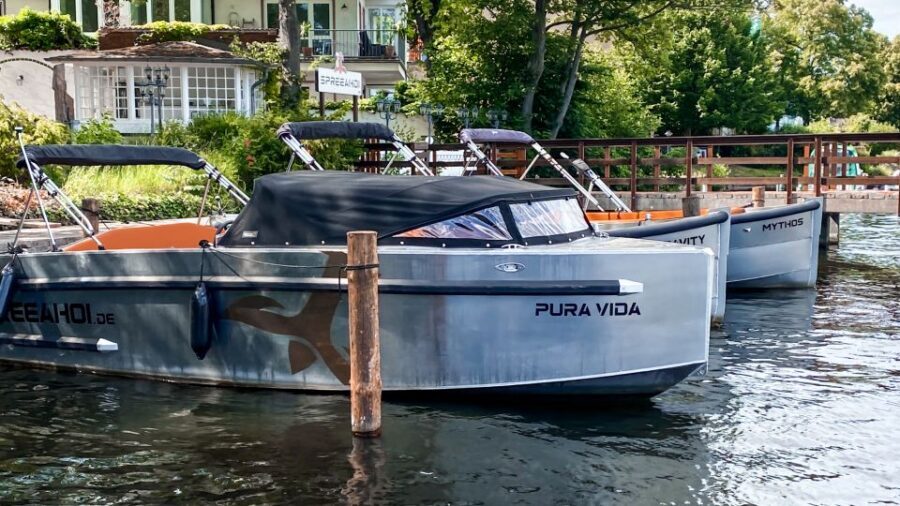 Berlin: Electric Boat Rental for self-driving 2 hrs - Müggelsee access: when Berlin feels like a weekend away