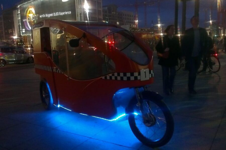 Berlin Express: Private 1-Hour E-Rickshaw Ride - Brandenburg Gate, Parks, and Riverside Views (Not Just a Pass-By)