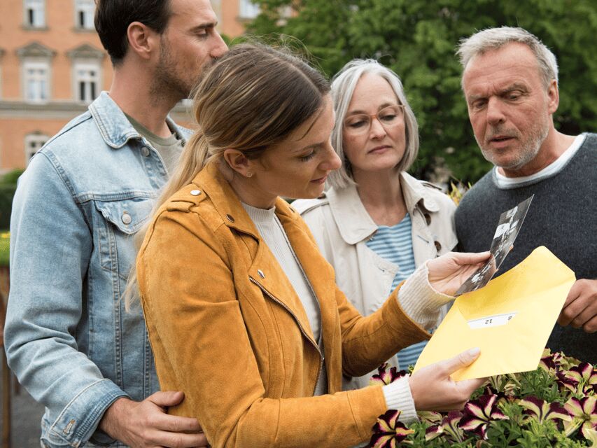Berlin Friedrichshain: Outdoor Crime Mystery Tour - Price and value: is $38 a good deal?