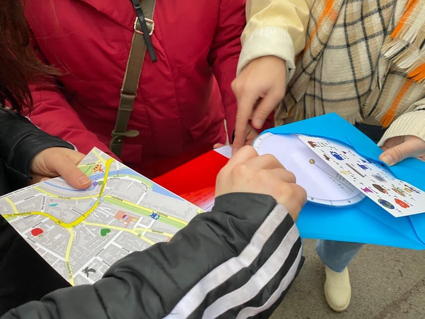 Berlin Friedrichshain: Outdoor Crime Mystery Tour - Should you book this Berlin Friedrichshain crime mystery tour?