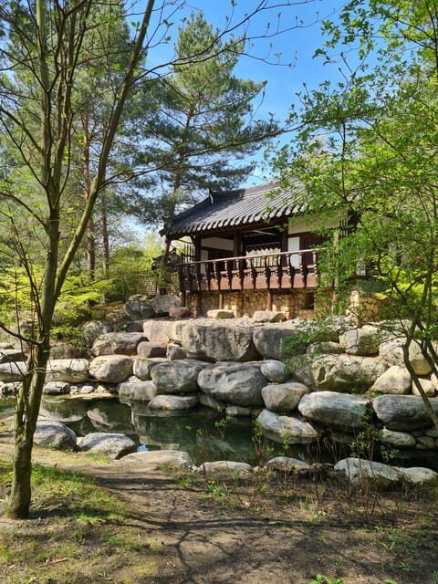 Berlin: Gärten der Welt Guided Tour - A world-garden walk in Berlin’s Gärten der Welt