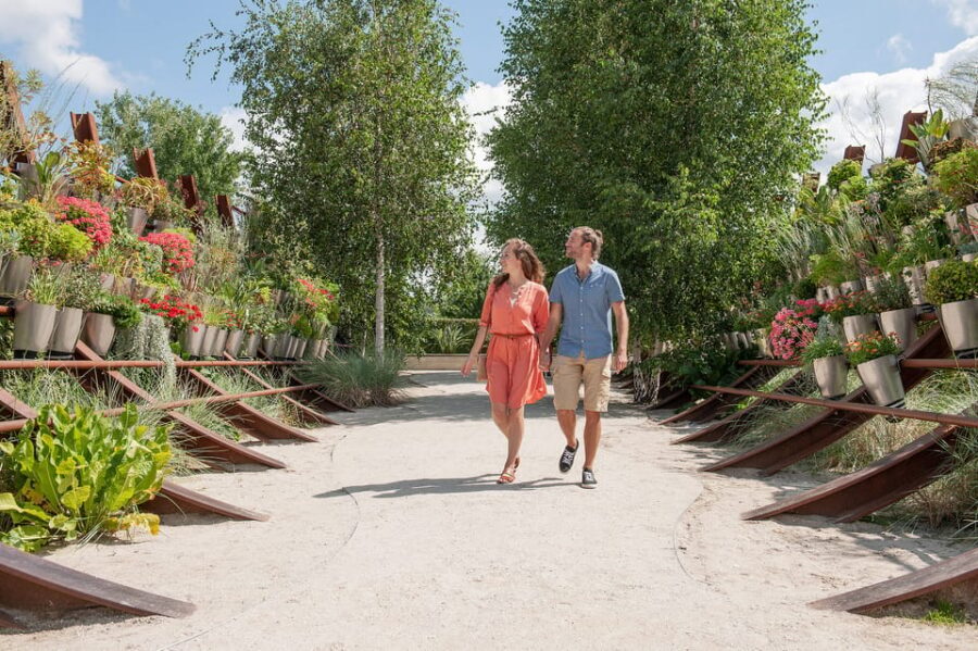 Berlin: Gärten der Welt Guided Tour - Practical tips: shoes, water, and what to wear