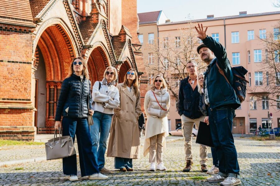 Berlin: Gay Berlin Out in Schöneberg Walking Tour - Nationalhof and the interwar rights movement: the stop that explains the whole city