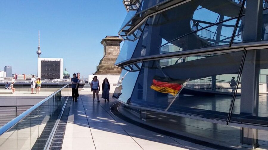 Berlin: Government District Tour and Reichstag Dome Visit - From Pariser Platz Start to the German Chancellery Photo Stops
