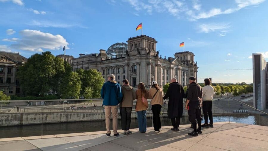 Berlin: Government Quarter Tour and Reichstag Dome Visit - Stops Around Marie-Elisabeth-Lüders-Haus, Paul-Löbe-House, and the Chancellery