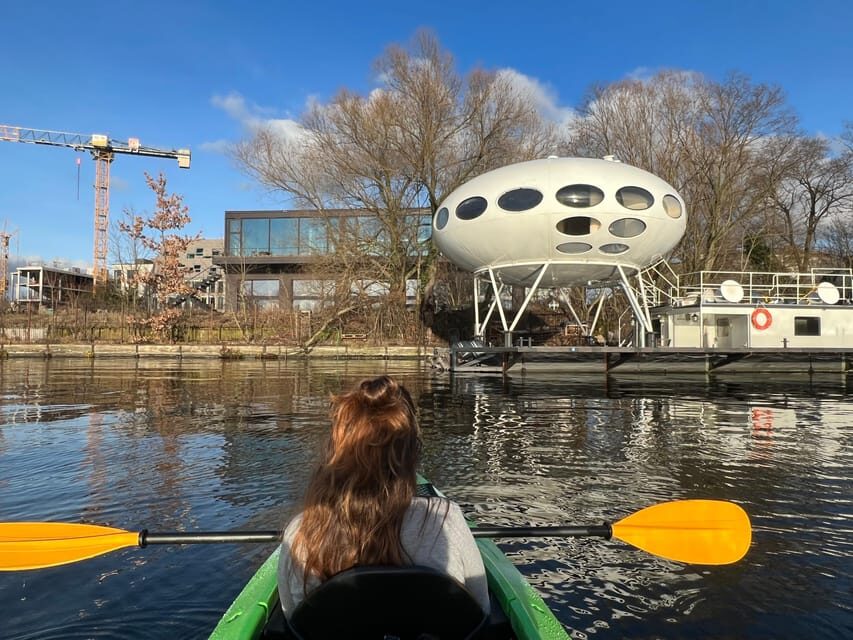 Berlin: guided canoe | kayaktour - Paddle along the Funkhaus area toward Stralau: the Spree widens and the stories land