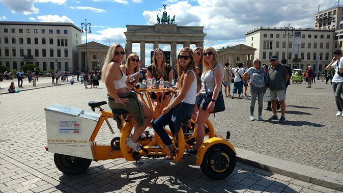 Berlin : Guided Private Sightseeing Tours with Funbikes, Teambikes - How Funbikes and Teambikes make Berlin sightseeing feel lighter