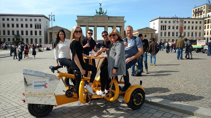 Berlin : Guided Private Sightseeing Tours with Funbikes, Teambikes - Neue Wache and Altes Museum: memorial art and a classic façade moment