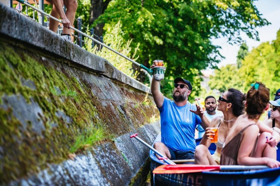 Berlin: Guided Tour by Canoe - The guide is the difference: Florian, Pedro, and Robin