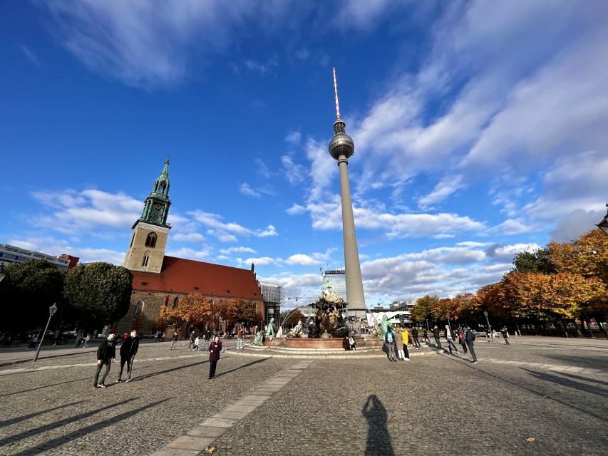 Berlin: Guided Walking Tour in English - From Alexanderplatz to the Medieval Remnants of Old Berlin