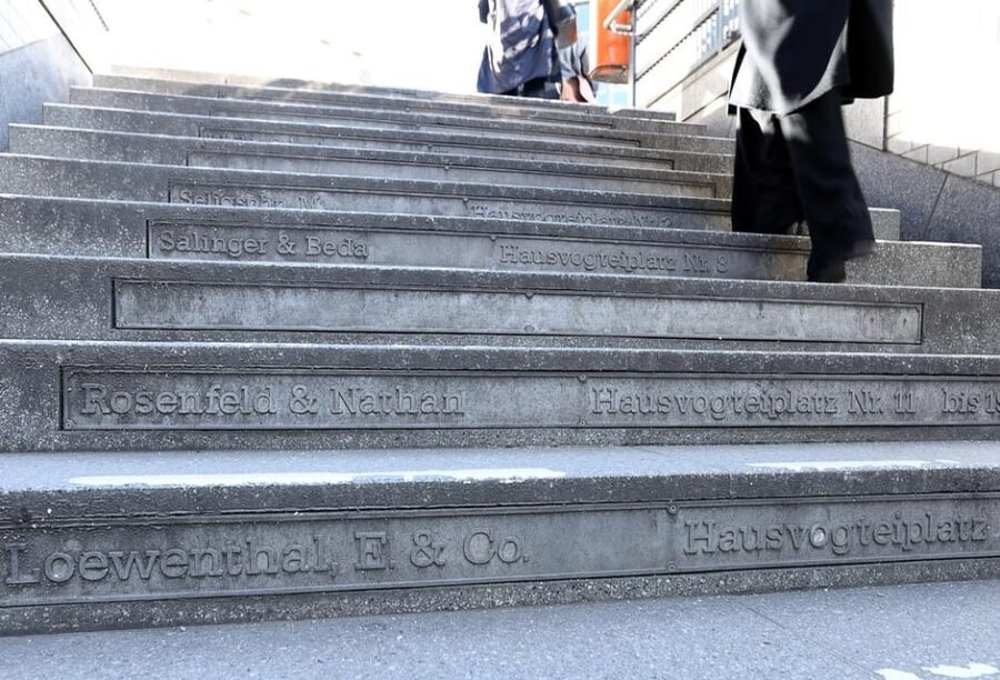 Berlin: Hidden gems around the Gendarmenmarkt - Guided walking tour - Key things I think you’ll notice on this walk