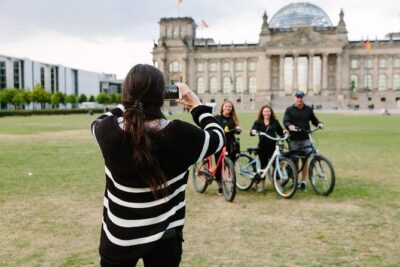 Berlin Highlights: 3-Hour Bike Tour - Meeting at Alexanderplatz: where the ride starts