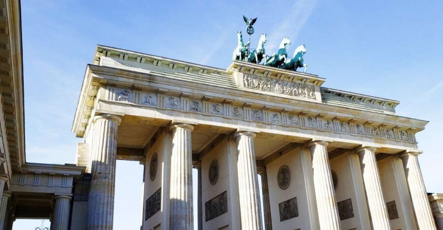 Berlin: Highlights of the City - a Private Bus Tour - Brandenburg Gate Photo Stop and a Small Stroll You Can Actually Enjoy